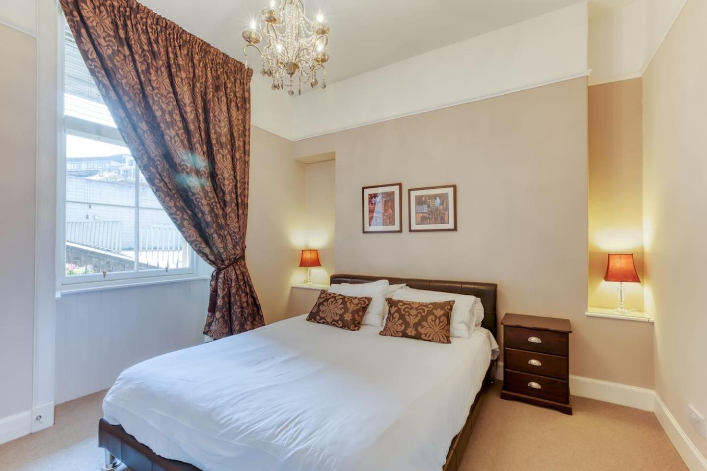 West Port - 2Br In The Heart Of The Old Town Just Off The Grassmarket Edimburgo Esterno foto