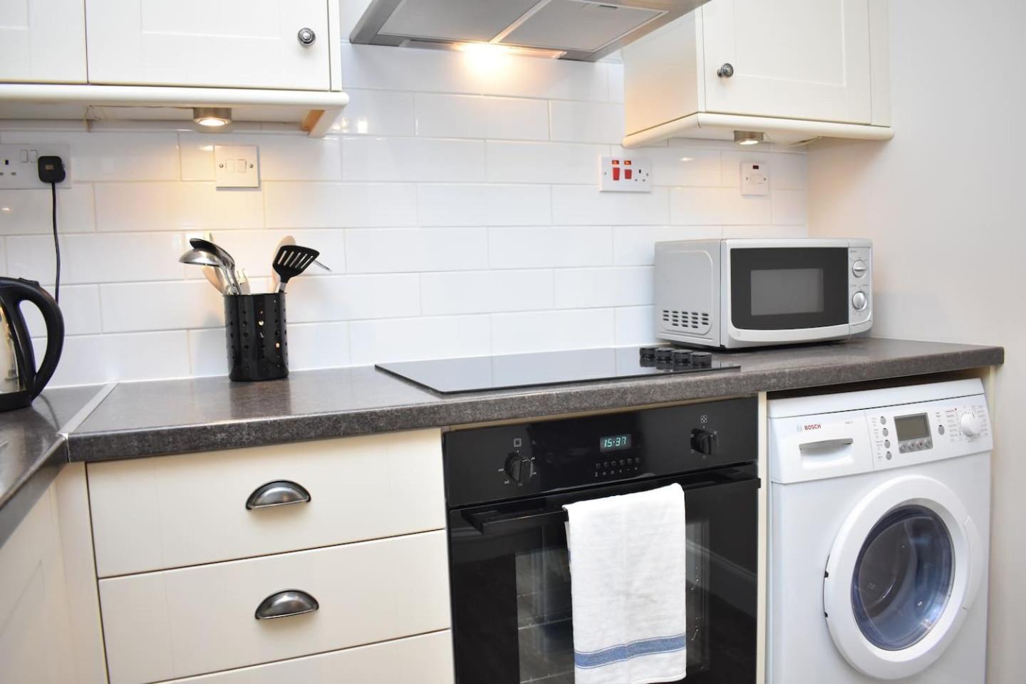 West Port - 2Br In The Heart Of The Old Town Just Off The Grassmarket Edimburgo Esterno foto