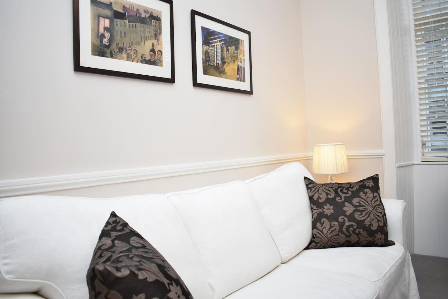 West Port - 2Br In The Heart Of The Old Town Just Off The Grassmarket Edimburgo Esterno foto