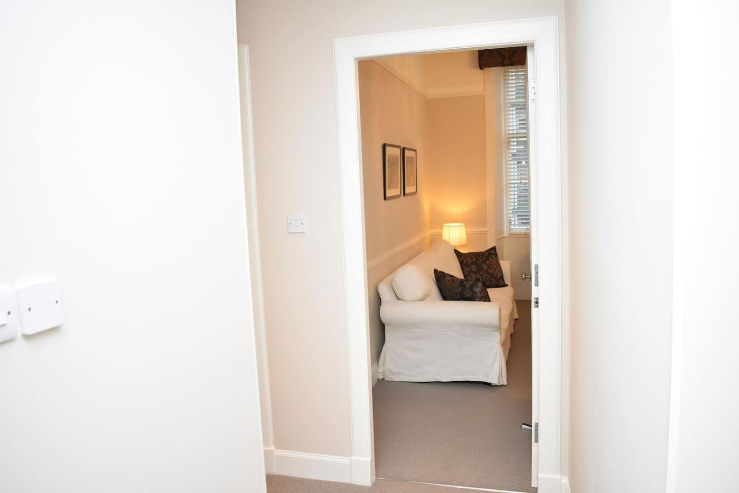 West Port - 2Br In The Heart Of The Old Town Just Off The Grassmarket Edimburgo Esterno foto