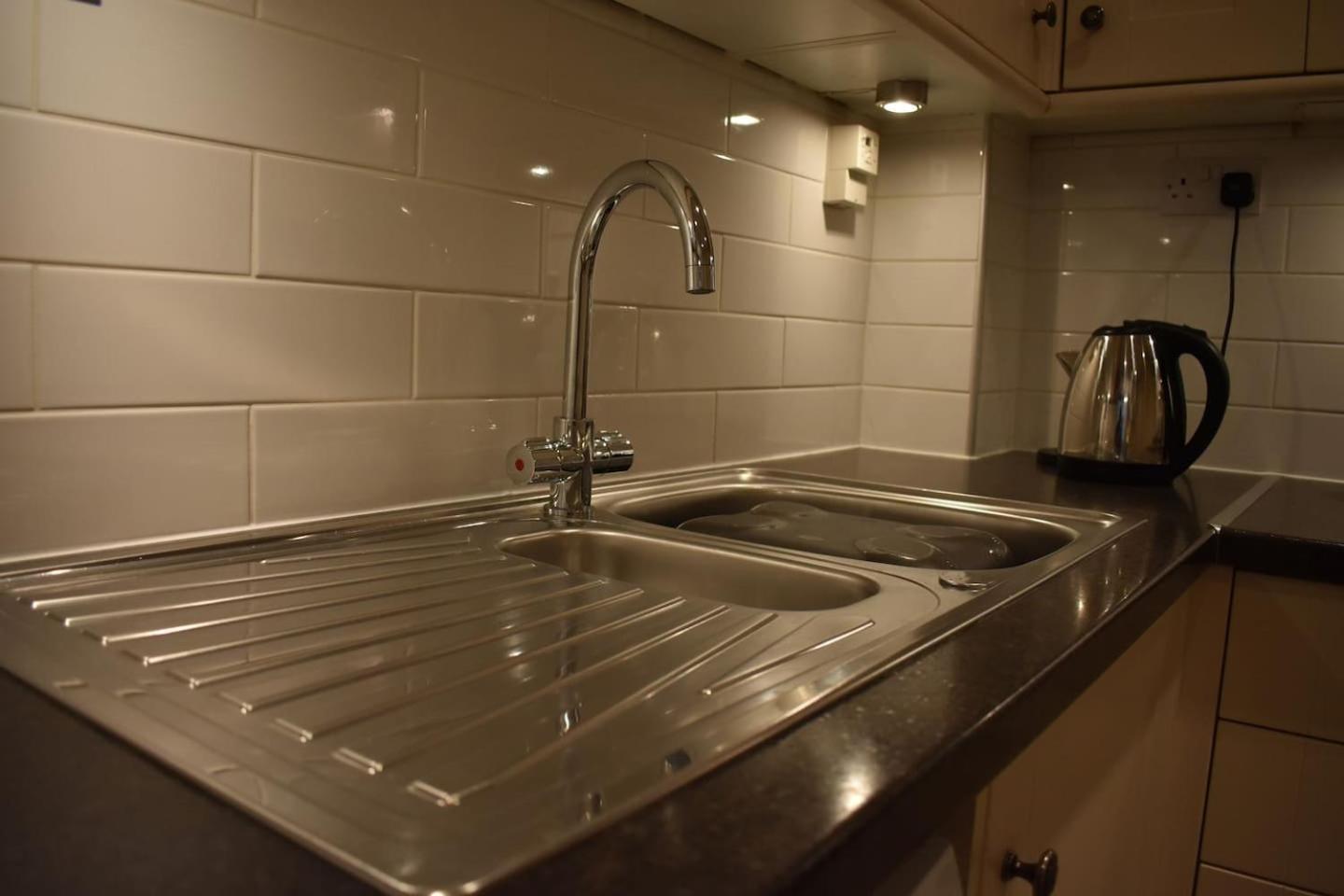 West Port - 2Br In The Heart Of The Old Town Just Off The Grassmarket Edimburgo Esterno foto